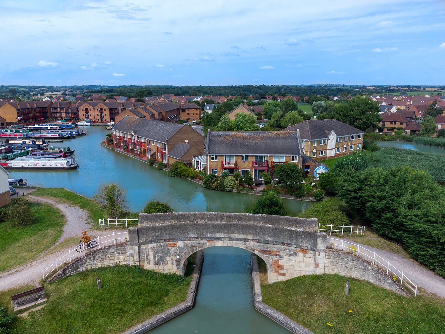 Trowbridge - Electrician, plumber in Westbury, Trowbridge, Frome. Warminster